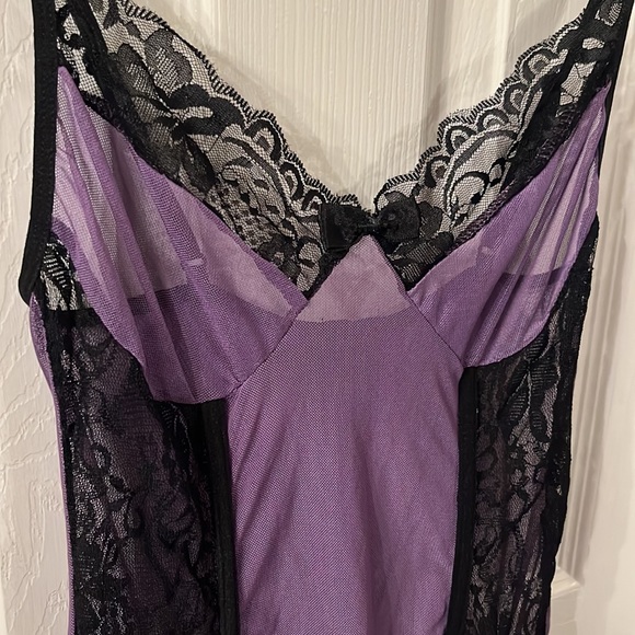 BLACK LACE LINGERIE SIZE MEDIUM - Picture 2 of 3
